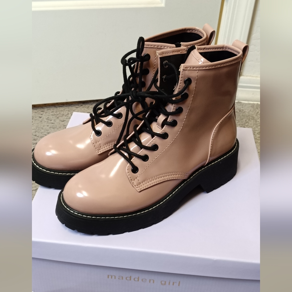 Madden Girl Women's Blush Lace-Up Ankle Boots